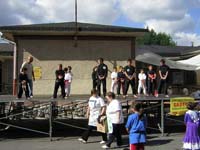 img03