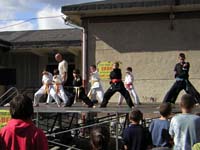 img03