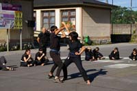 img03